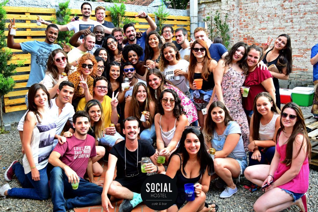Social Hostel Cafe E Bar Curitiba Eksteriør billede